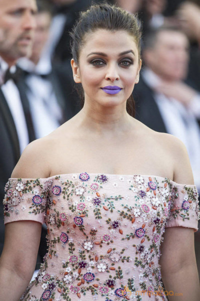 Aishwarya Rai Stills @ Cannes Film Festival Red Carpet Fashion -2016