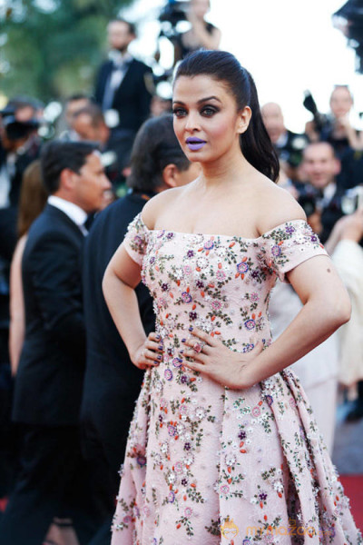Aishwarya Rai Stills @ Cannes Film Festival Red Carpet Fashion -2016