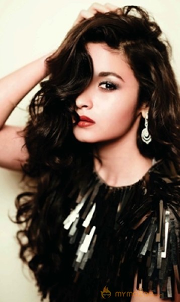 Alia Bhatt Hot Photoshoot Stills