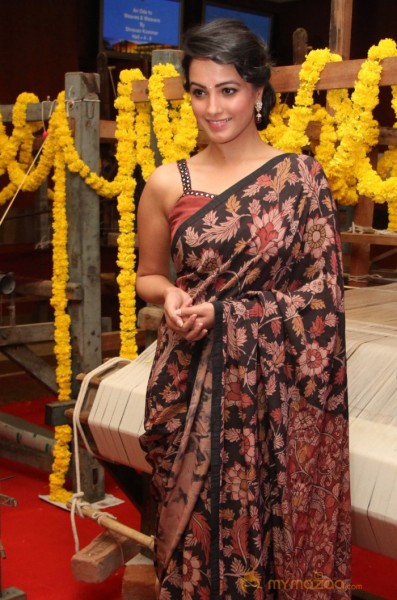 Anita Hassanandani Cute and Hot Pics
