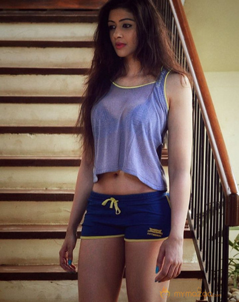 Bollywood Fitness trainer Sapna Photos