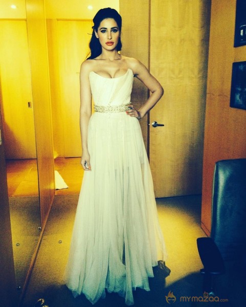 Dazzlingly Hot Nargis Fakhri 