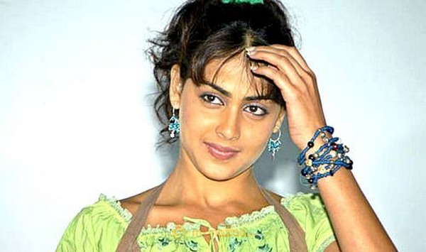 Cute genelia d souza Photo Gallery