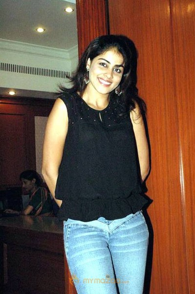 Cute genelia d souza Photo Gallery