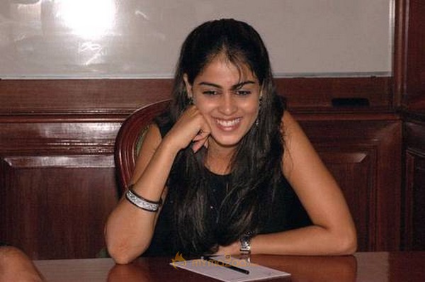 Cute genelia d souza Photo Gallery