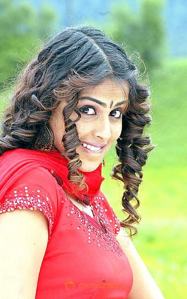 Cute genelia d souza Photo Gallery