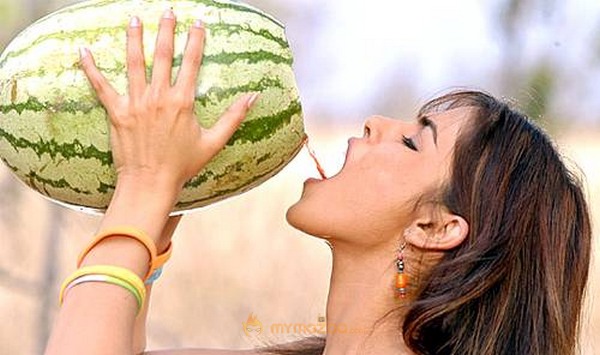 Cute genelia d souza Photo Gallery