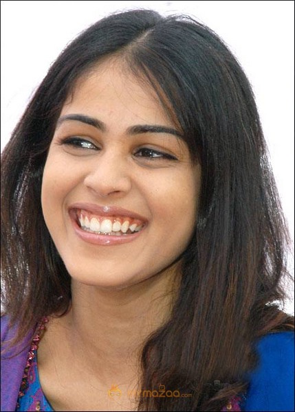Cute genelia d souza Photo Gallery