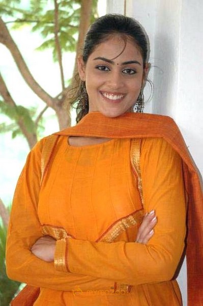 Cute genelia d souza Photo Gallery