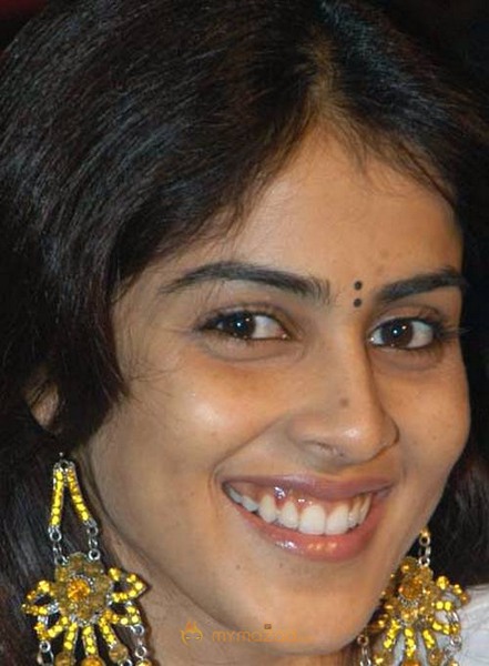 Cute genelia d souza Photo Gallery