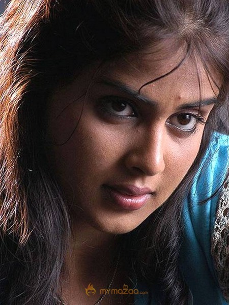 Cute genelia d souza Photo Gallery