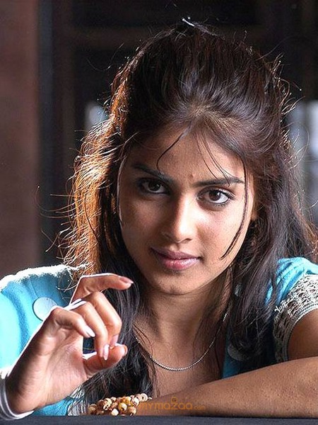 Cute genelia d souza Photo Gallery