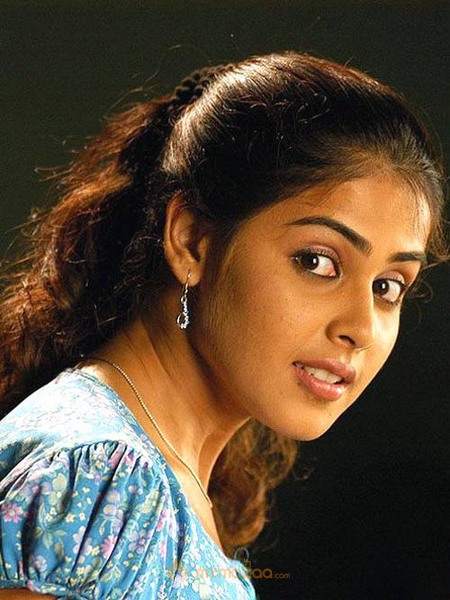 Cute genelia d souza Photo Gallery