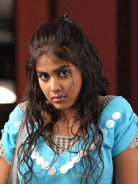 Cute genelia d souza Photo Gallery