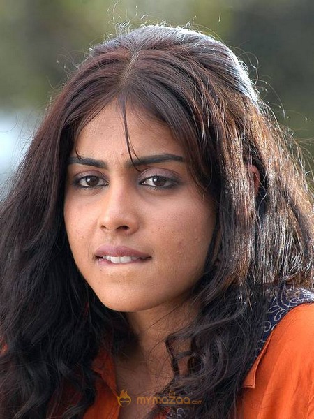 Cute genelia d souza Photo Gallery