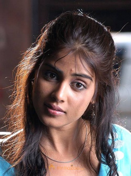 Cute genelia d souza Photo Gallery