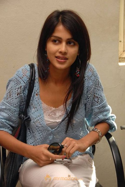Cute genelia d souza Photo Gallery