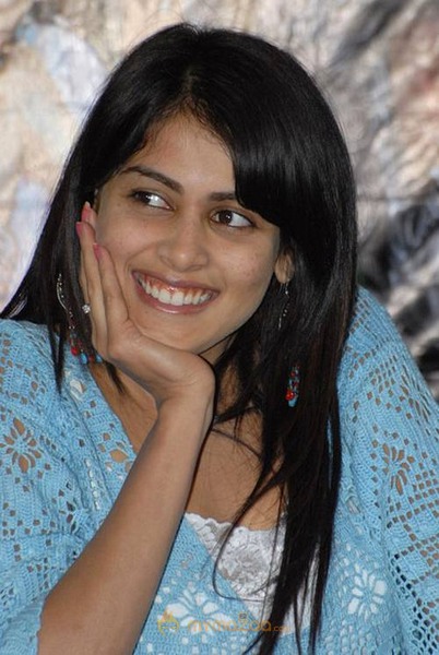 Cute genelia d souza Photo Gallery