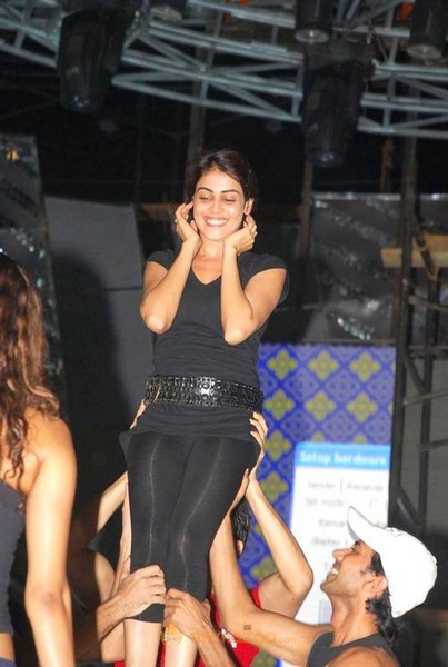Cute genelia d souza Photo Gallery