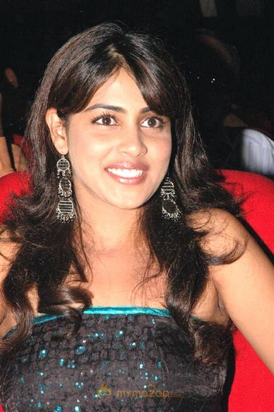 Cute genelia d souza Photo Gallery