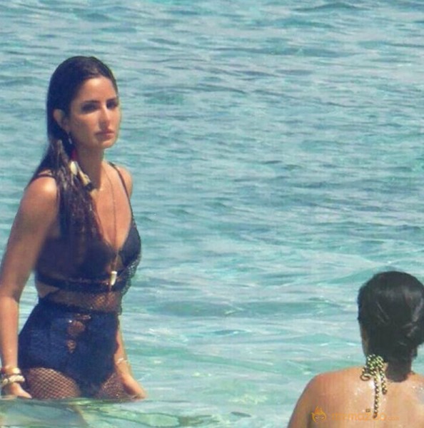 katrina kaif hot bikni pics