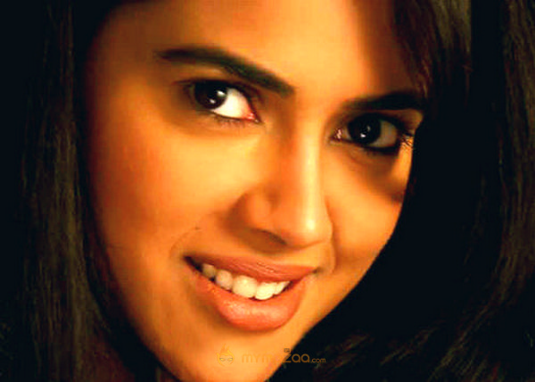 Hot Sameera Raddy Photo Gallery