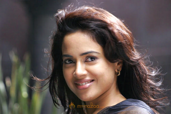 Hot Sameera Raddy Photo Gallery