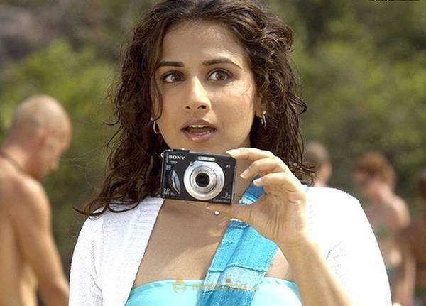 Cute and Hot Vidya Balan Photo Gallery