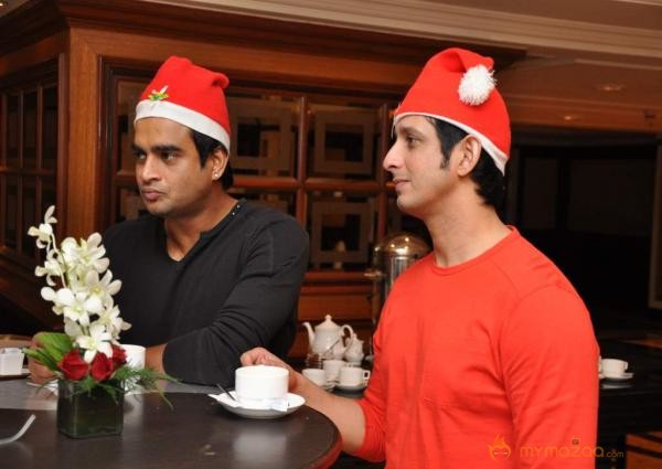 3 Idiots Celebrate Christmas 