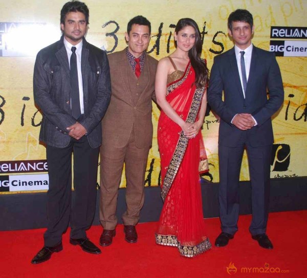 3 Idiots Premier Show 