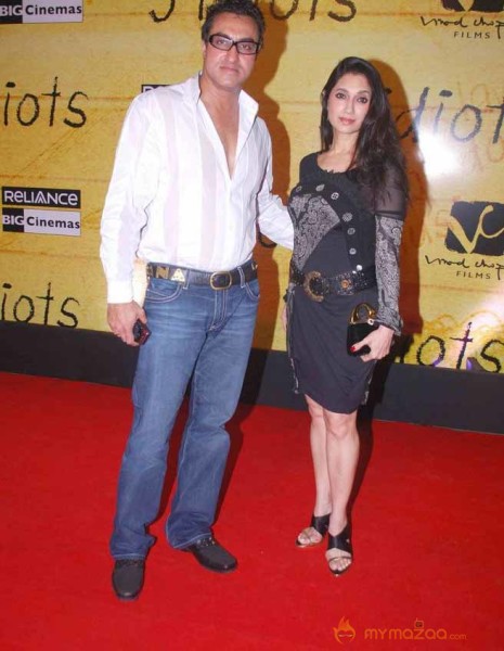 3 Idiots Premier Show 