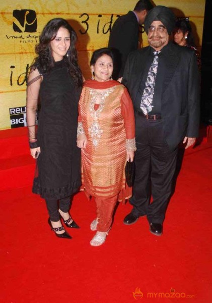 3 Idiots Premier Show 