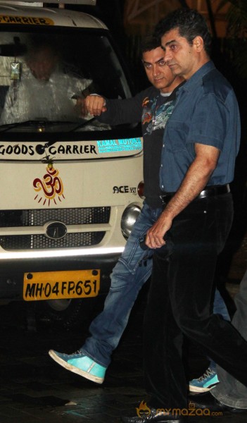 Aamir Khan & Katrina Kaif Snapped Shooting For Dhoom 3 