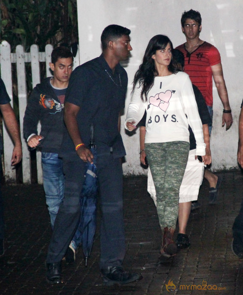 Aamir Khan & Katrina Kaif Snapped Shooting For Dhoom 3 