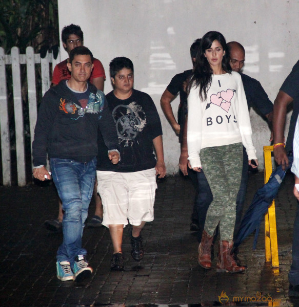 Aamir Khan & Katrina Kaif Snapped Shooting For Dhoom 3 