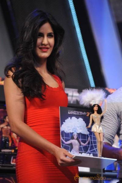 Aamir,Katrina launch Dhoom 3 merchandise Photos