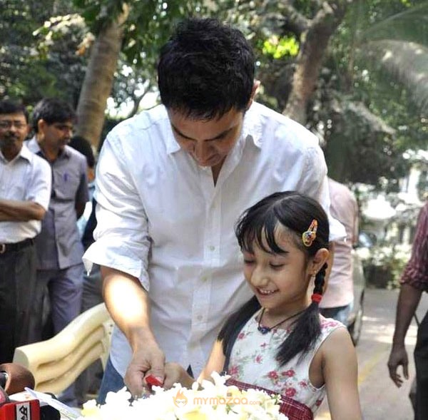 Aamir Khan celebrates 45th birthday