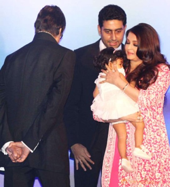 Aiswarya rai-Aradhya Bachan first bithday photos