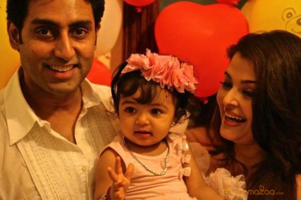 Aiswarya rai-Aradhya Bachan first bithday photos