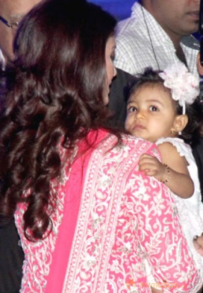 Aiswarya rai-Aradhya Bachan first bithday photos