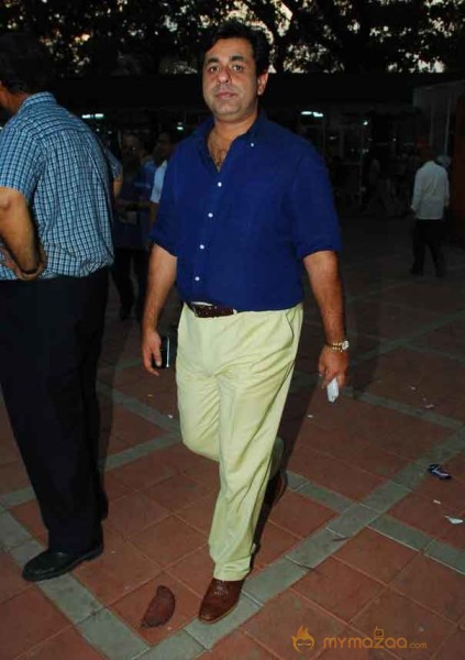 Akshay Kumar and Twinkle Khanna at Mid-Day race 
