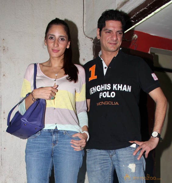 Arbaz Khan, Malaika & Amrita Arora Snapped At PVR 