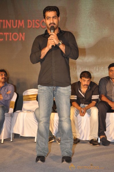 Baadshah Hexa Platinum Disc Photos