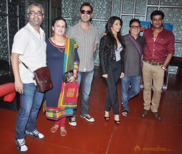 'Bajatey Raho' Movie First Look Launch  