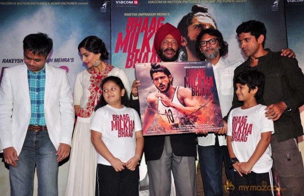 Bhaag Milkha Bhaag Movie Trailer & Music Launch  