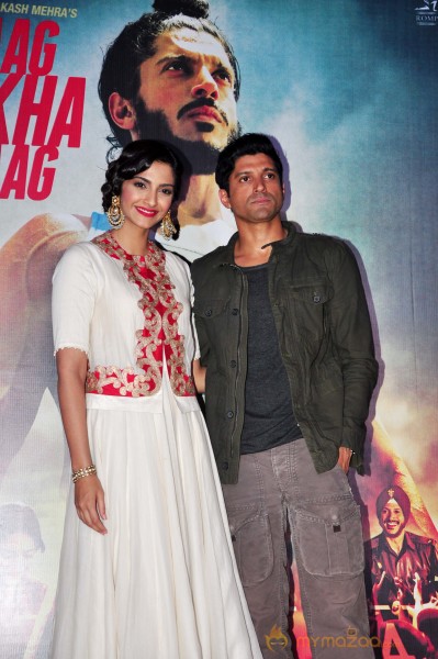 Bhaag Milkha Bhaag Movie Trailer & Music Launch  