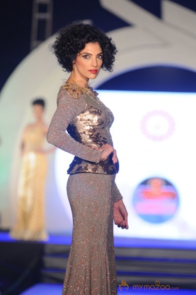 Bipasha And Neil Nitin photos