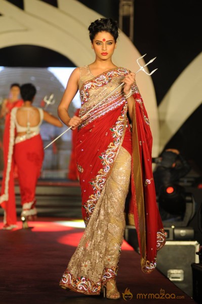 Bipasha And Neil Nitin photos