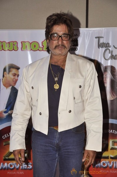 Bolly Celebs at 25 films CCP of Vashu Bhagnani