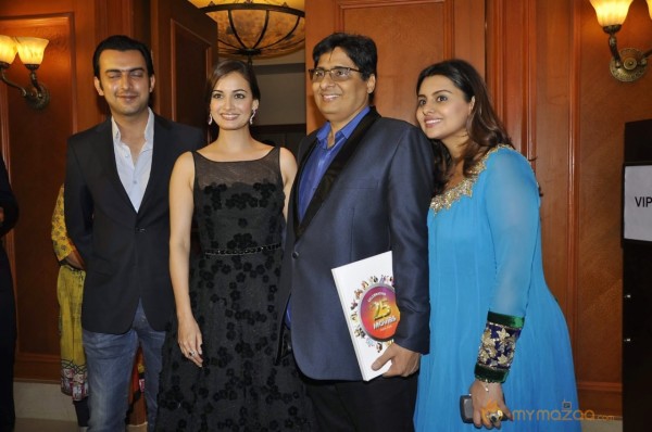 Bolly Celebs at 25 films CCP of Vashu Bhagnani
